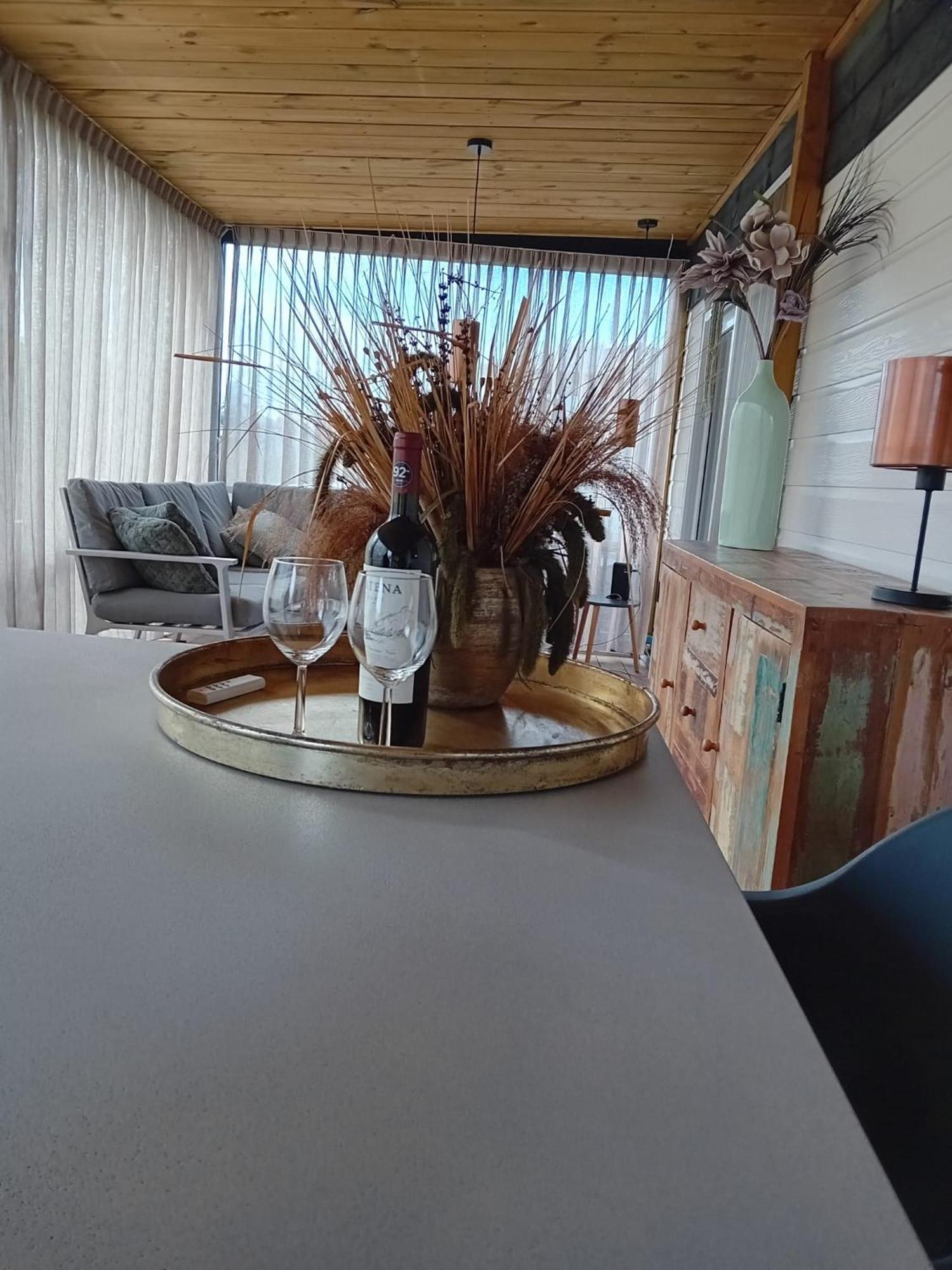 Glamping Aan De Thoolse Kust Camping *