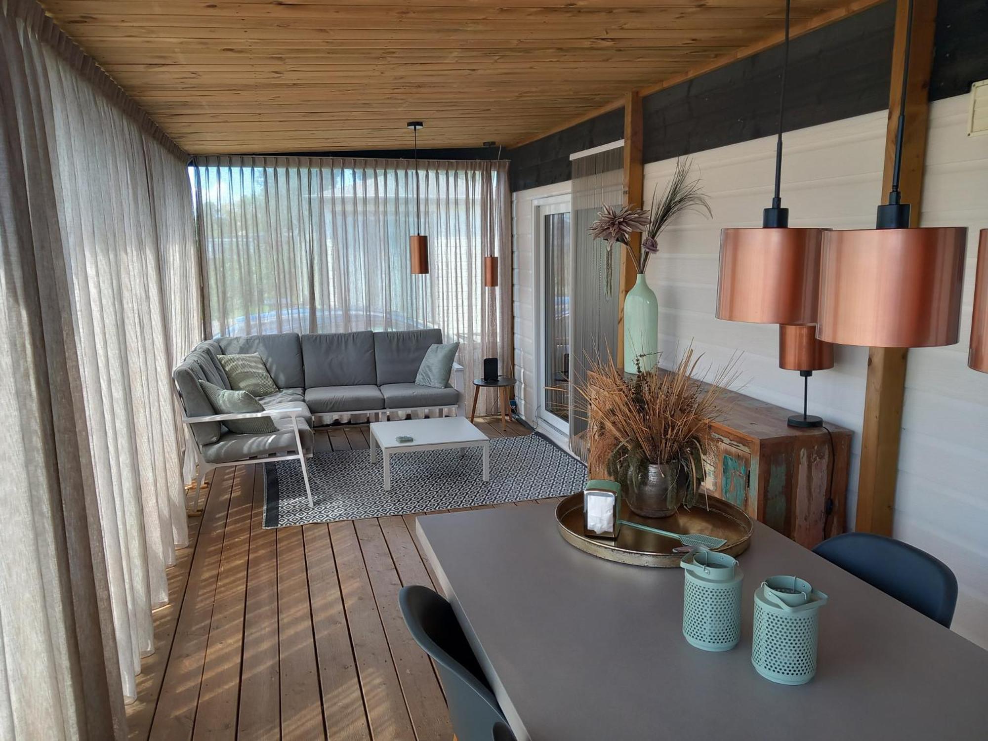 Glamping Aan De Thoolse Kust